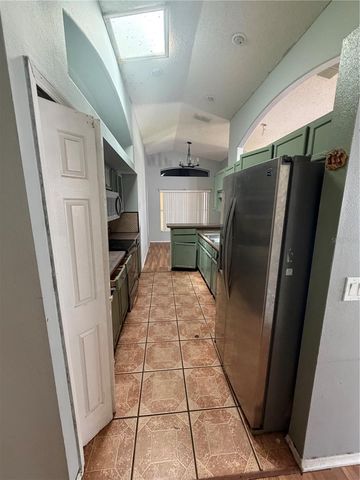 2604 SPRING HILL DR, Kissimmee, FL 34743