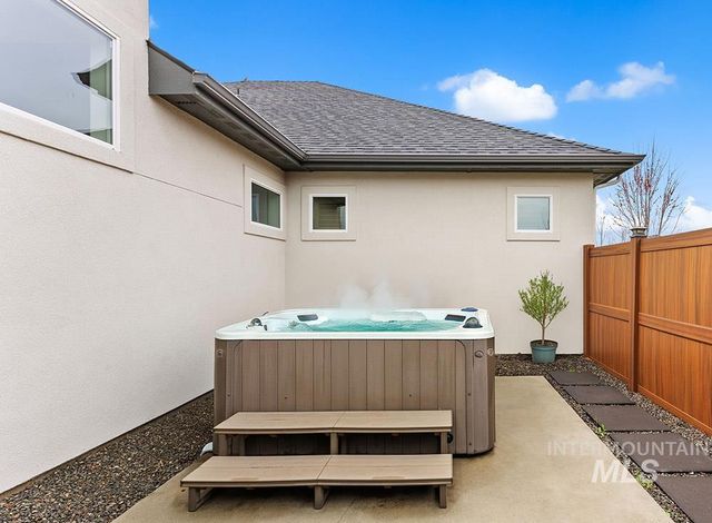 2515 N World Cup Way, Eagle, ID 83616