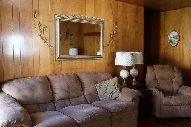 651 Shawnee Avenue, Big Stone Gap, VA 24219