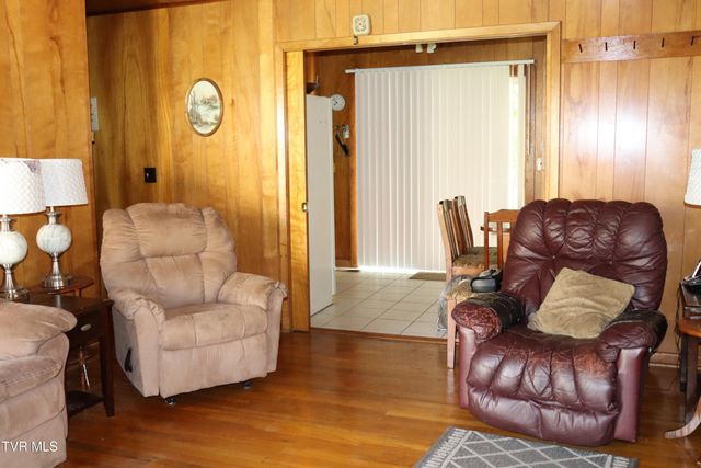 651 Shawnee Avenue, Big Stone Gap, VA 24219