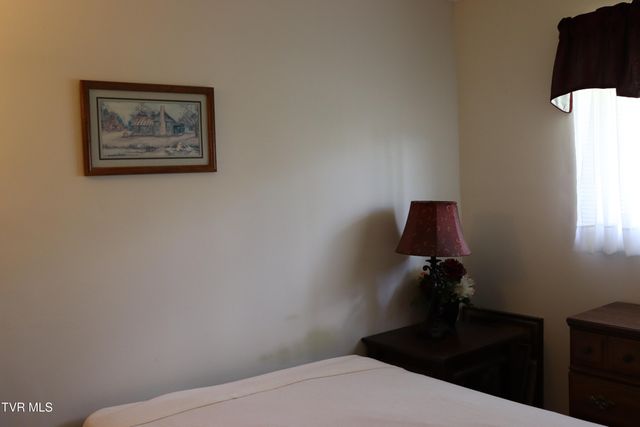 651 Shawnee Avenue, Big Stone Gap, VA 24219