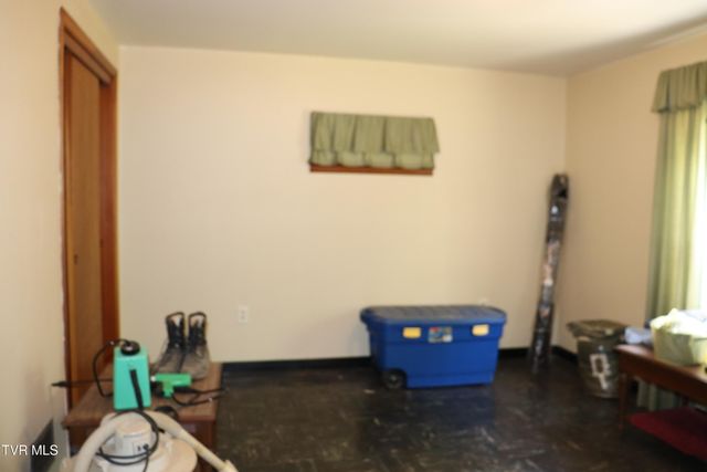 651 Shawnee Avenue, Big Stone Gap, VA 24219