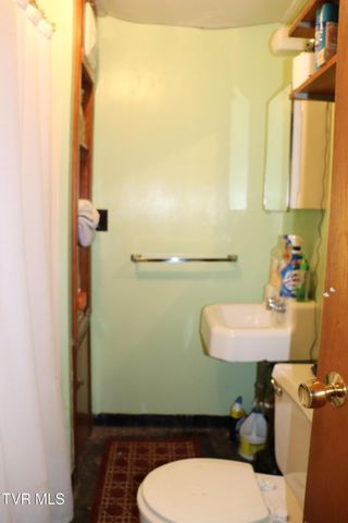 651 Shawnee Avenue, Big Stone Gap, VA 24219