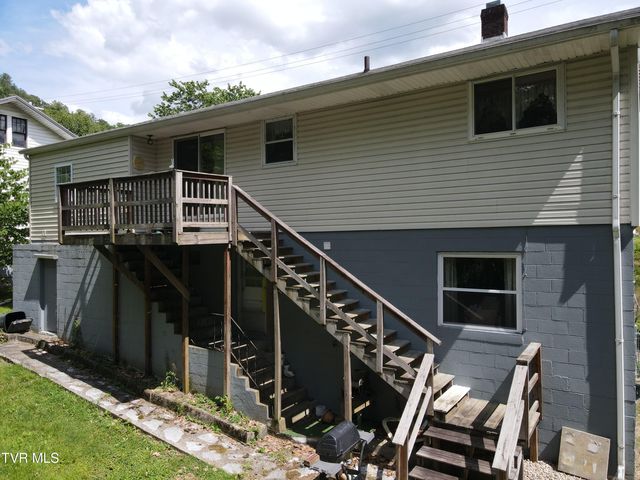 651 Shawnee Avenue, Big Stone Gap, VA 24219