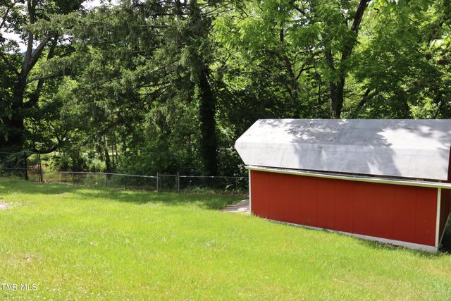 651 Shawnee Avenue, Big Stone Gap, VA 24219