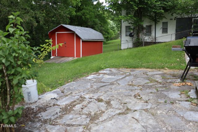 651 Shawnee Avenue, Big Stone Gap, VA 24219
