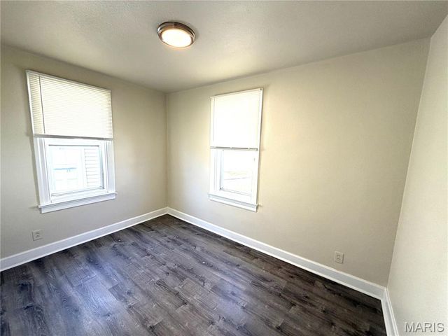 413 S 8th Street, Belleville, IL 62220