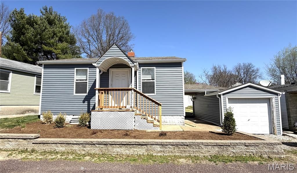 413 S 8th Street, Belleville, IL 62220