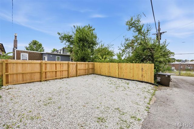 4319 Eichelberger Street, St Louis, MO 63116