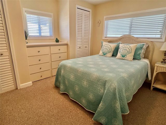 7138 MOUNT HAWTHORNE ROAD NE 586, St Petersburg, FL 33702