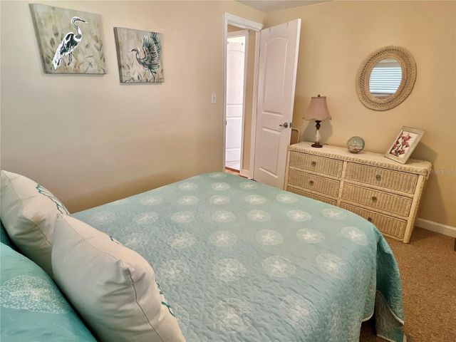 7138 MOUNT HAWTHORNE ROAD NE 586, St Petersburg, FL 33702