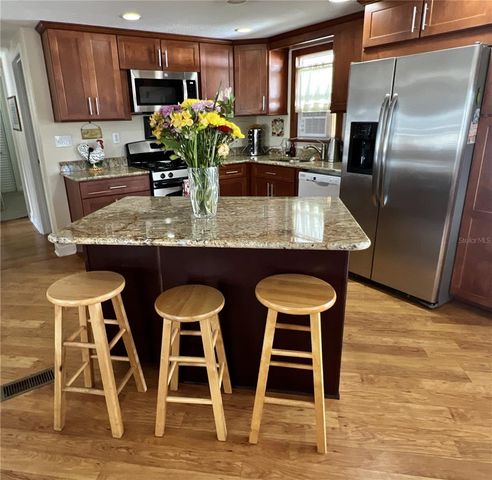 7138 MOUNT HAWTHORNE ROAD NE 586, St Petersburg, FL 33702