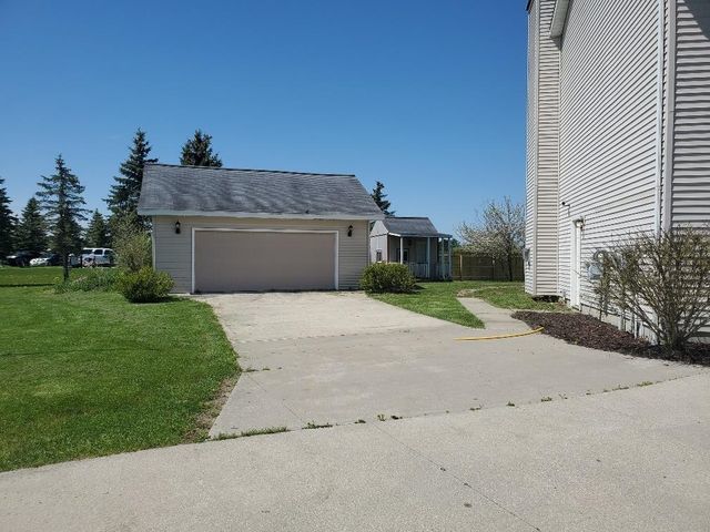 3750 Moccasin, Mount Pleasant, MI 48858