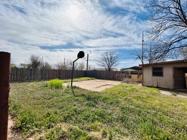 3412 E 18th Street, Lubbock, TX 79403