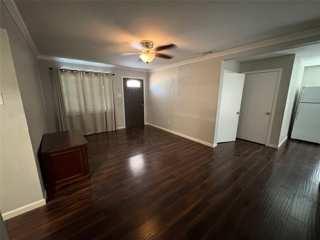 6907 Atha, Dallas, TX 75217