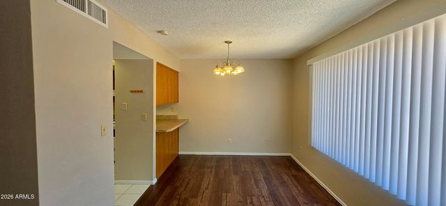 4466 W PALMAIRE Avenue, Glendale, AZ 85301