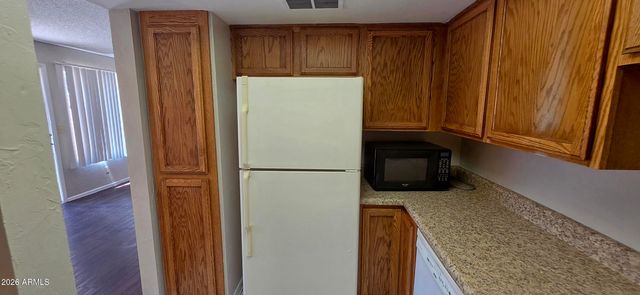 4466 W PALMAIRE Avenue, Glendale, AZ 85301