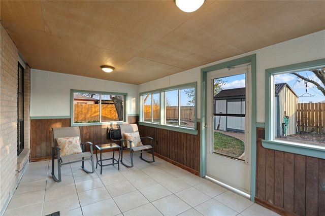 1213 Palm Ave, Kingsville, TX 78363