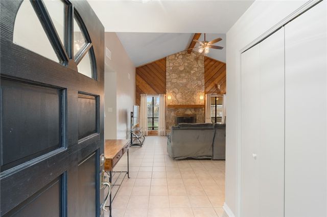 1213 Palm Ave, Kingsville, TX 78363