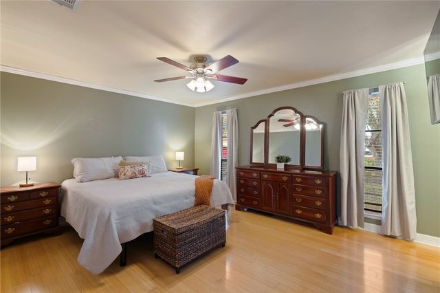 1213 Palm Ave, Kingsville, TX 78363