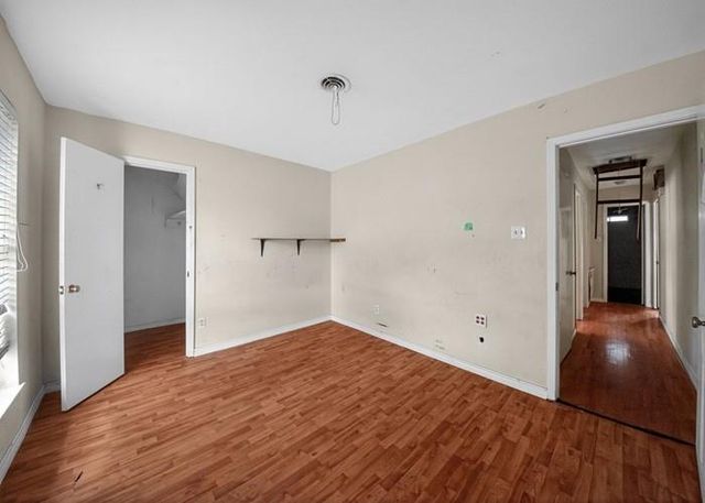 9539 Beverlyhill Street, Houston, TX 77063