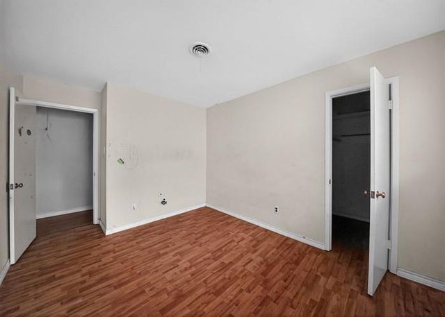 9539 Beverlyhill Street, Houston, TX 77063