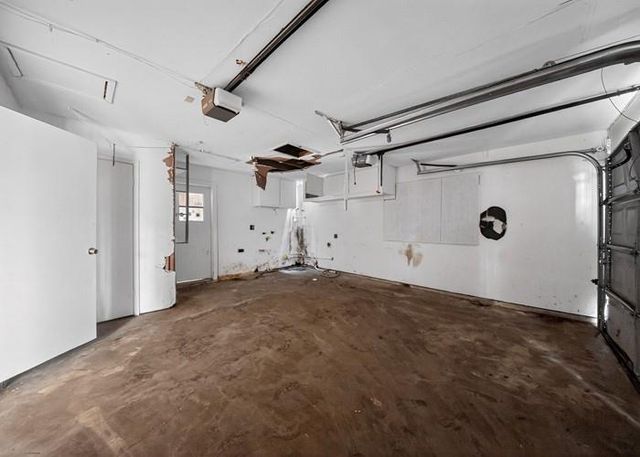 9539 Beverlyhill Street, Houston, TX 77063