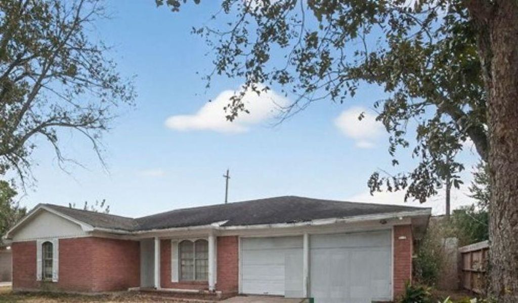 9539 Beverlyhill Street, Houston, TX 77063