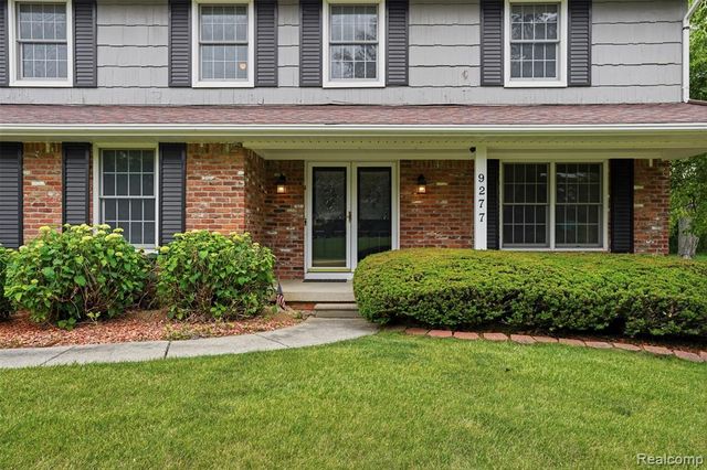 9277 Burning Tree Drive, Grand Blanc, MI 48439