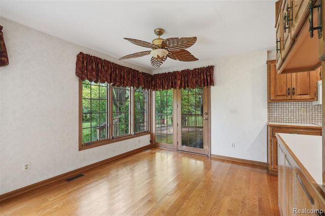 9277 Burning Tree Drive, Grand Blanc, MI 48439