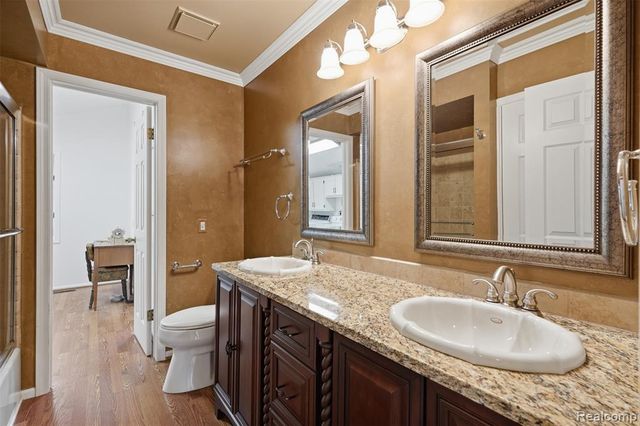 9277 Burning Tree Drive, Grand Blanc, MI 48439