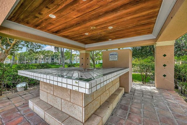 12160 Saint Andrews Pl 205, Miramar, FL 33025