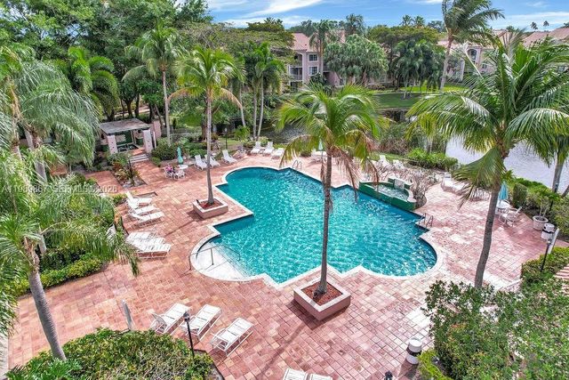 12160 Saint Andrews Pl 205, Miramar, FL 33025