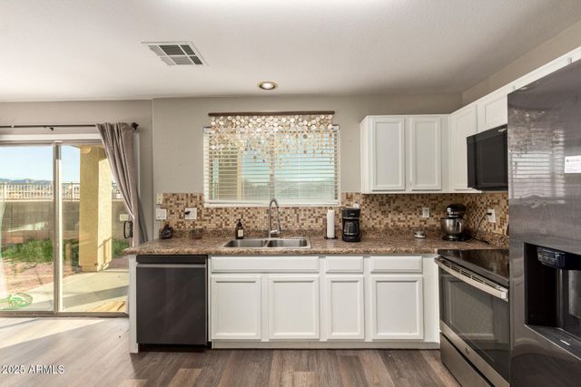 6307 W BEVERLY Road, Laveen, AZ 85339