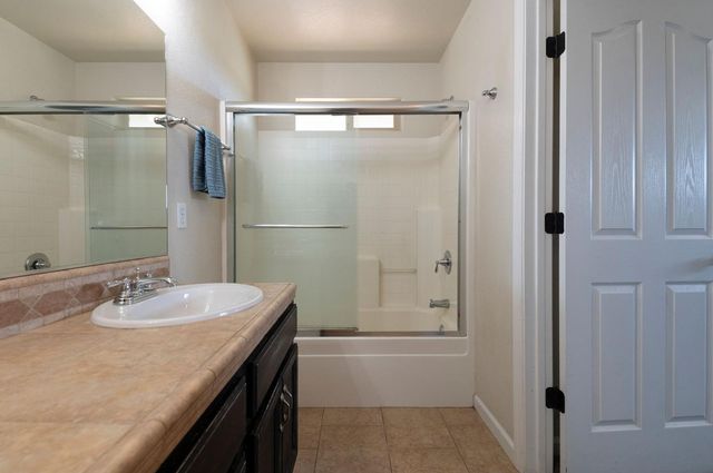 90 Westview Dr, Jackson, CA 95642
