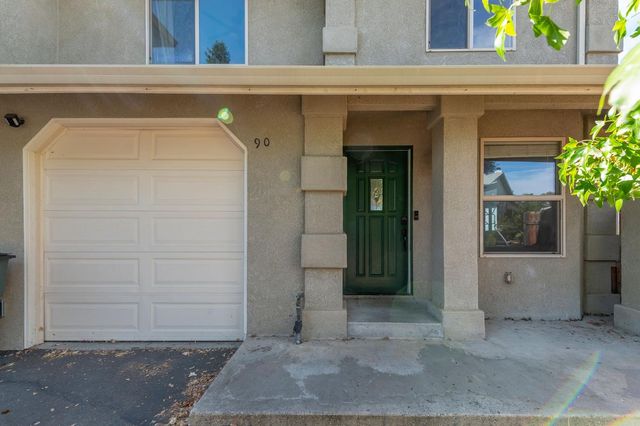 90 Westview Dr, Jackson, CA 95642