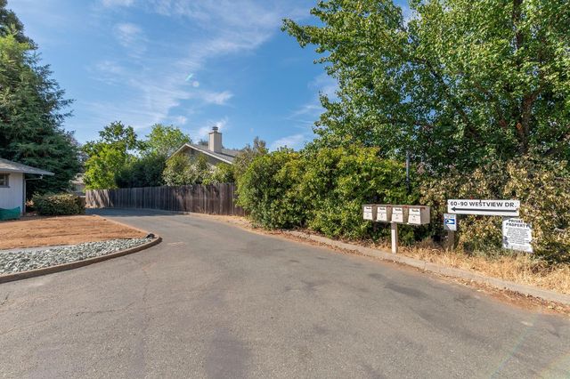 90 Westview Dr, Jackson, CA 95642