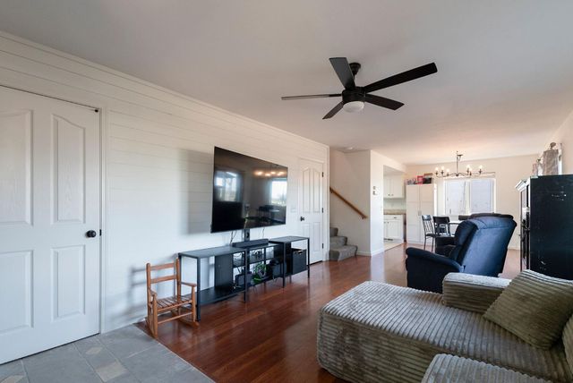 90 Westview Dr, Jackson, CA 95642