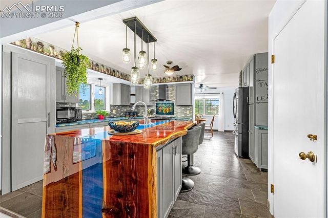 4307 Valli Vista Road, Colorado Springs, CO 80915