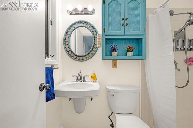 4307 Valli Vista Road, Colorado Springs, CO 80915