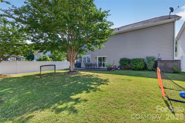 12531 Surreykirt Lane, Huntersville, NC 28078