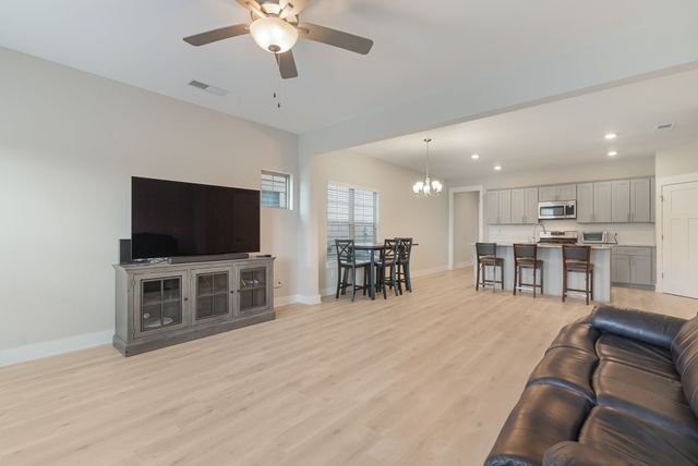 1535 White Tip Ln, Antioch, TN 37013