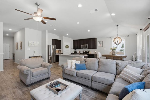 20812 Twisting TRL, Lago Vista, TX 78645