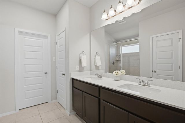 20812 Twisting TRL, Lago Vista, TX 78645