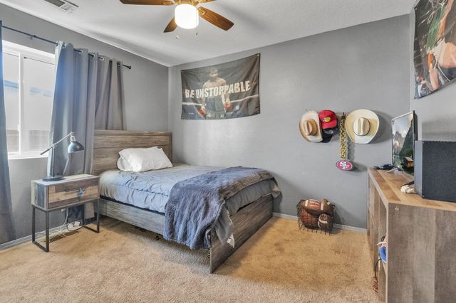 981 Hillside Court SW, Los Lunas, NM 87031