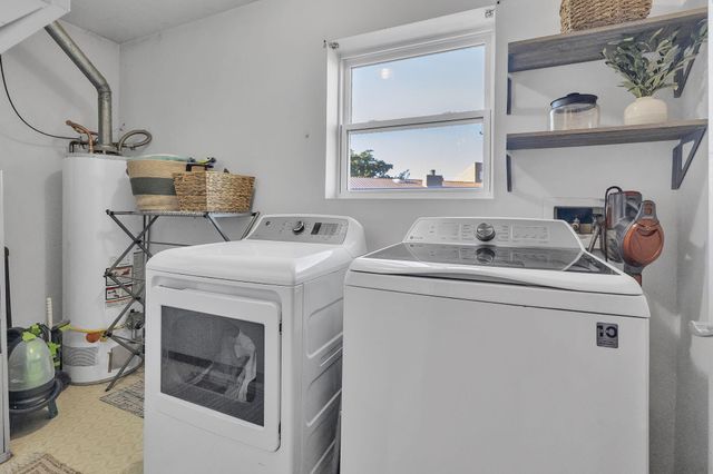 981 Hillside Court SW, Los Lunas, NM 87031