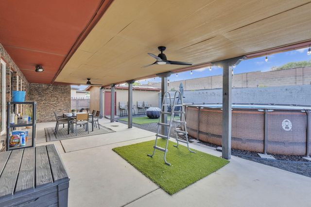 981 Hillside Court SW, Los Lunas, NM 87031