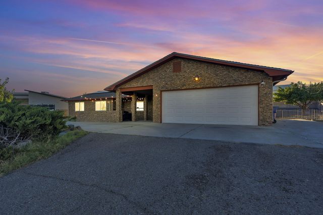 981 Hillside Court SW, Los Lunas, NM 87031