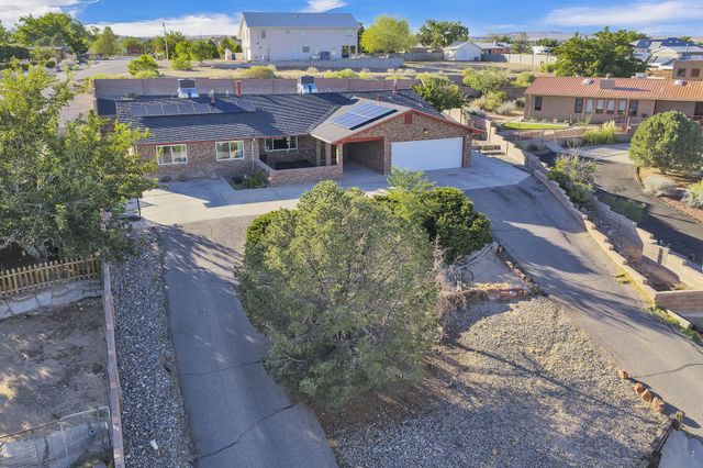 981 Hillside Court SW, Los Lunas, NM 87031