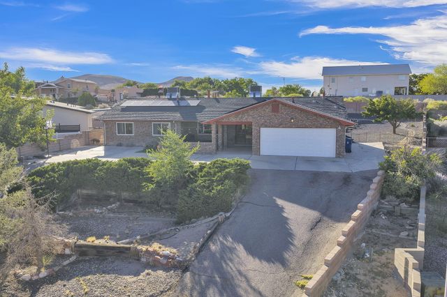 981 Hillside Court SW, Los Lunas, NM 87031
